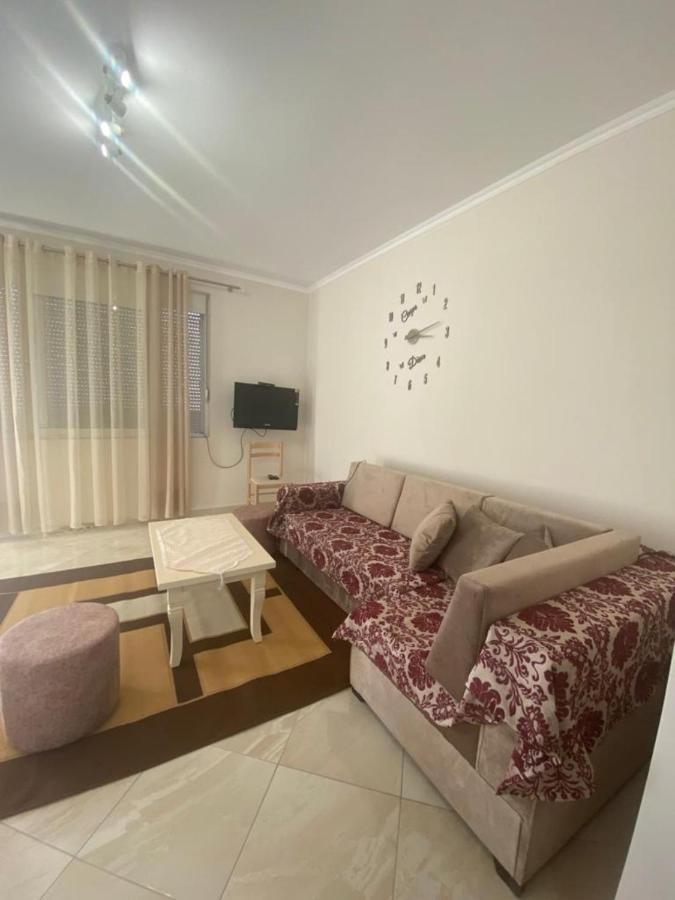Appartamento Melina House Sarandë Esterno foto