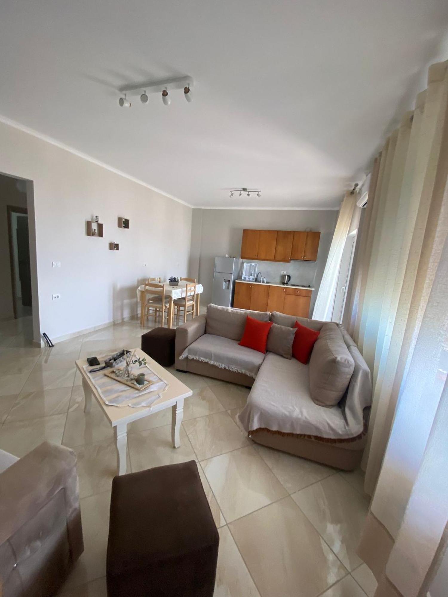 Appartamento Melina House Sarandë Esterno foto