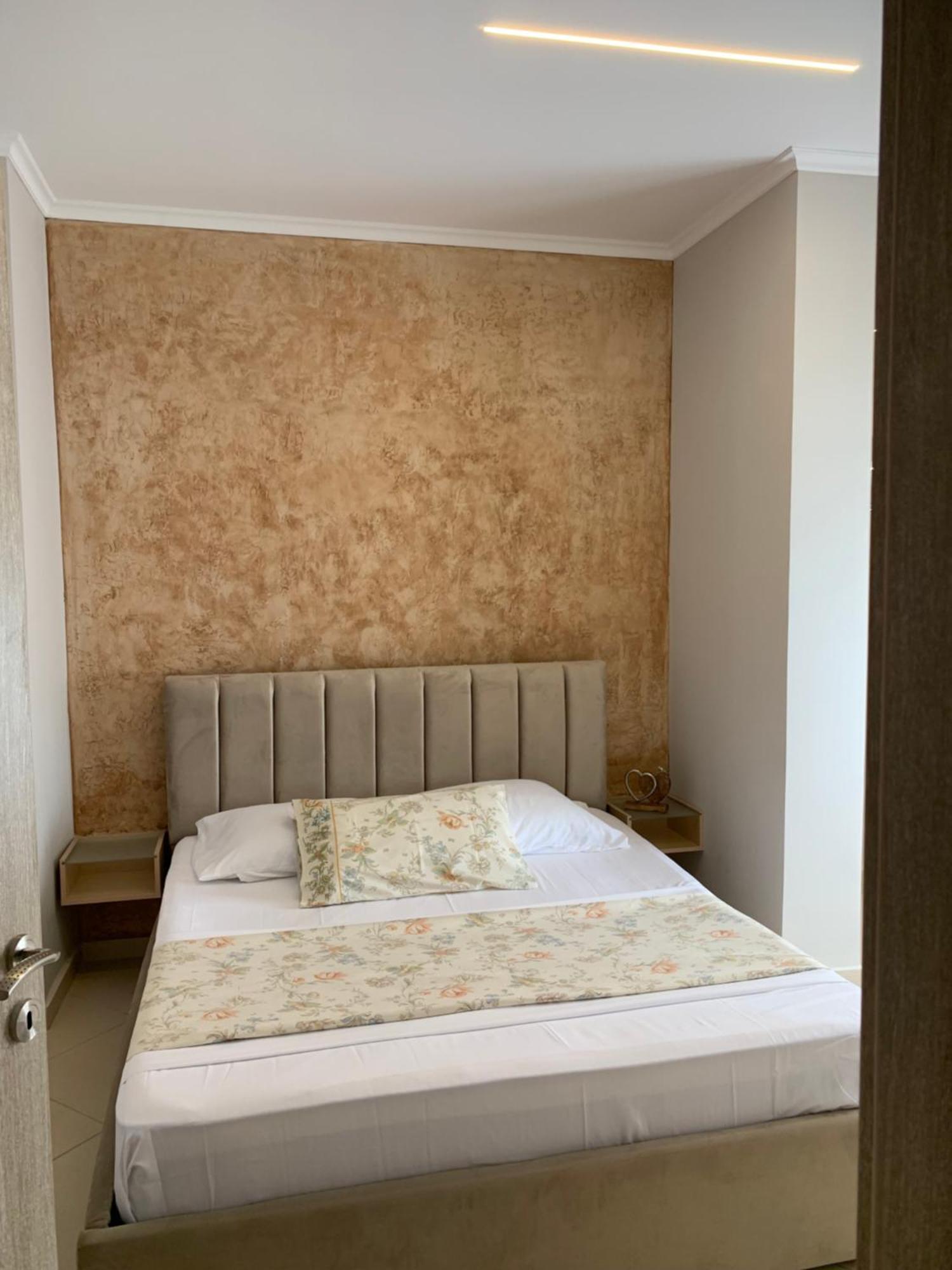 Appartamento Melina House Sarandë Esterno foto