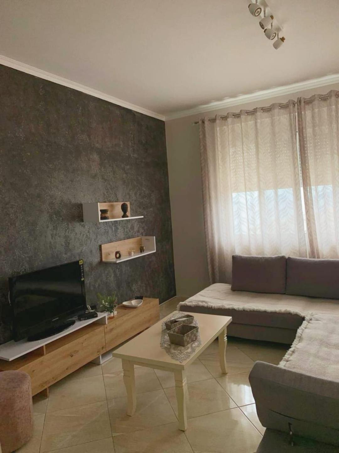 Appartamento Melina House Sarandë Esterno foto