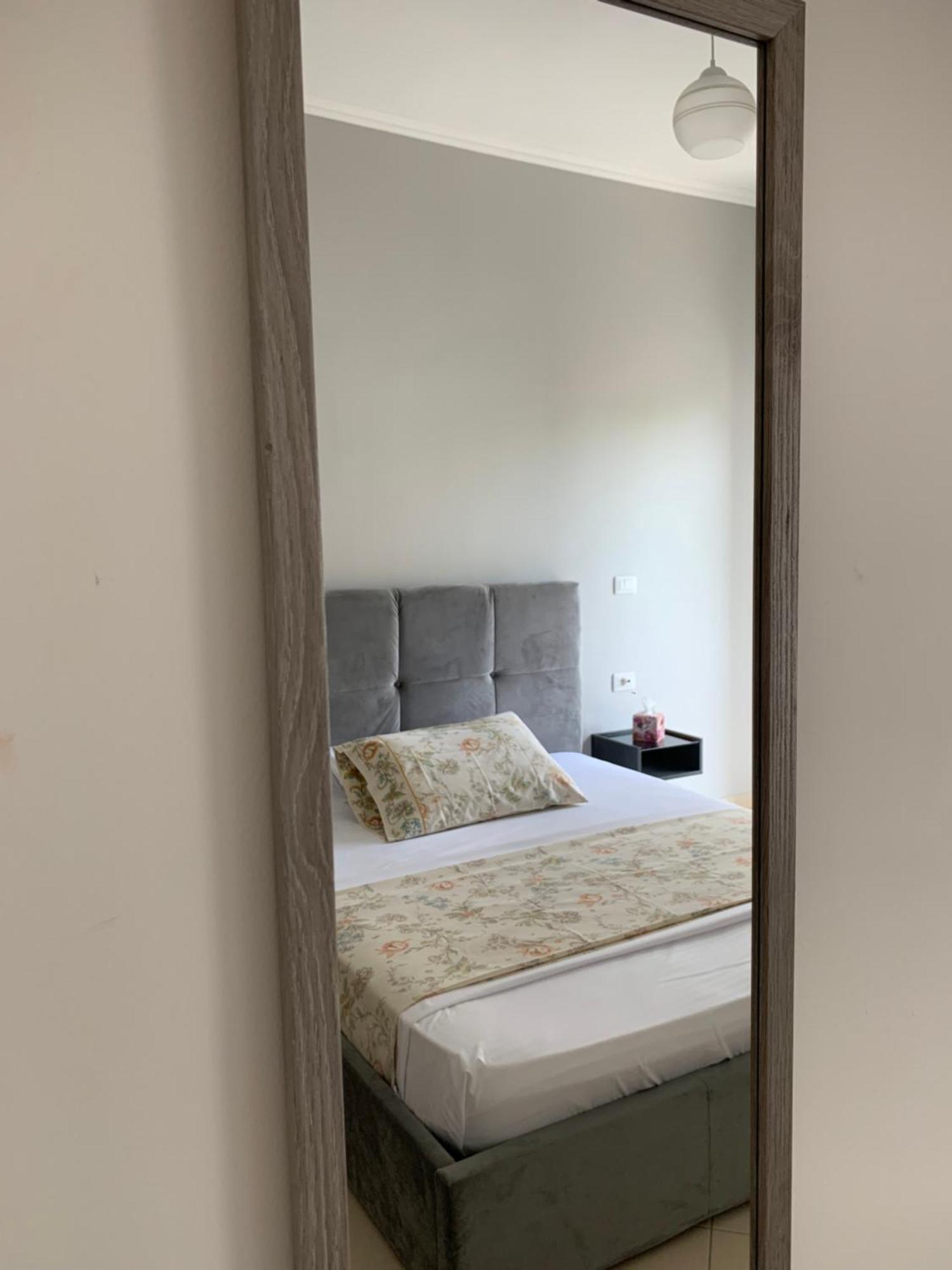 Appartamento Melina House Sarandë Esterno foto