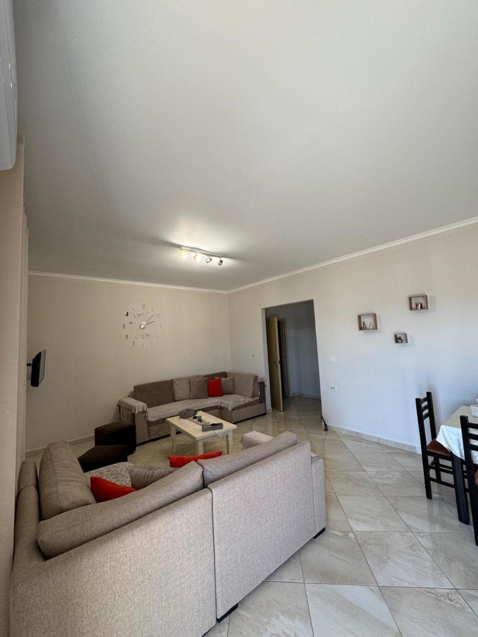Appartamento Melina House Sarandë Esterno foto